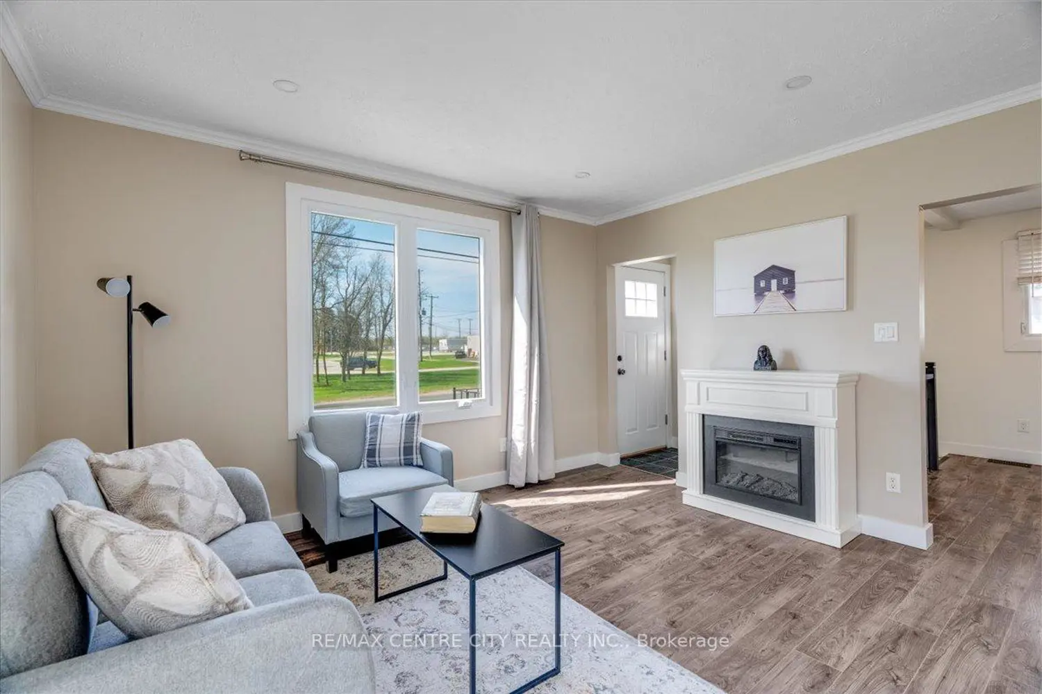 359 Albert Street photo 2