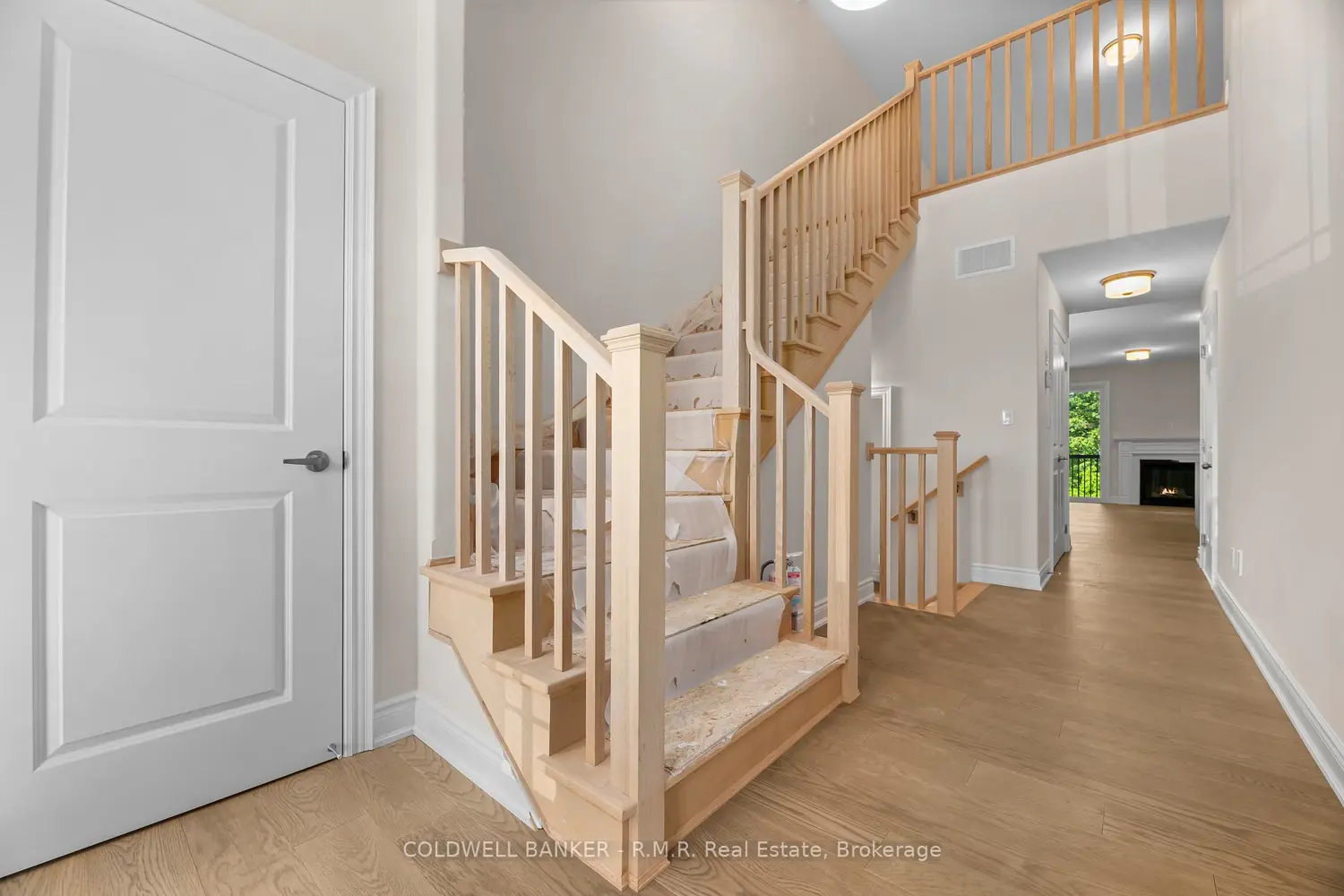 435 Orchard Avenue E photo 5