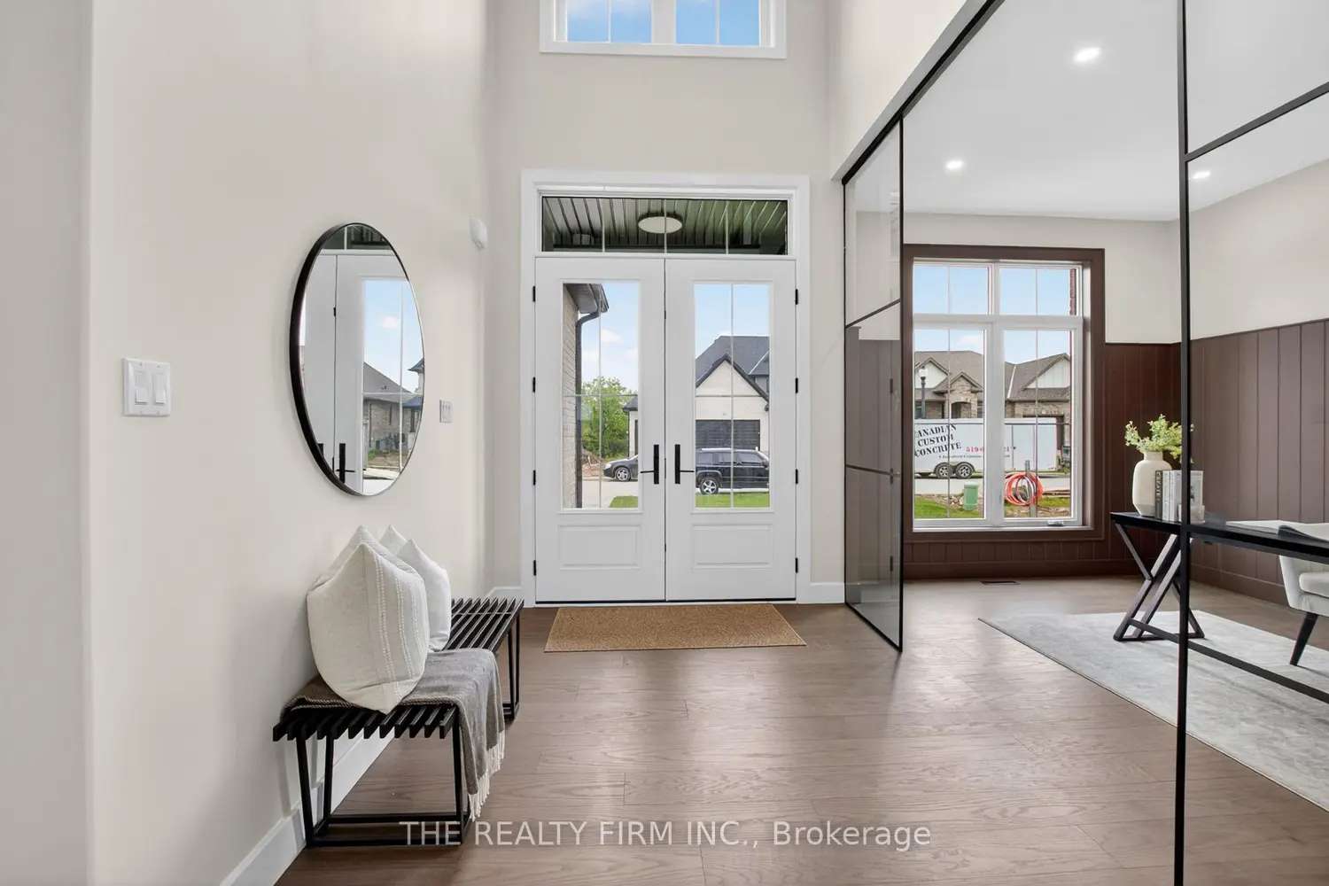258 Harvest Lane photo 3