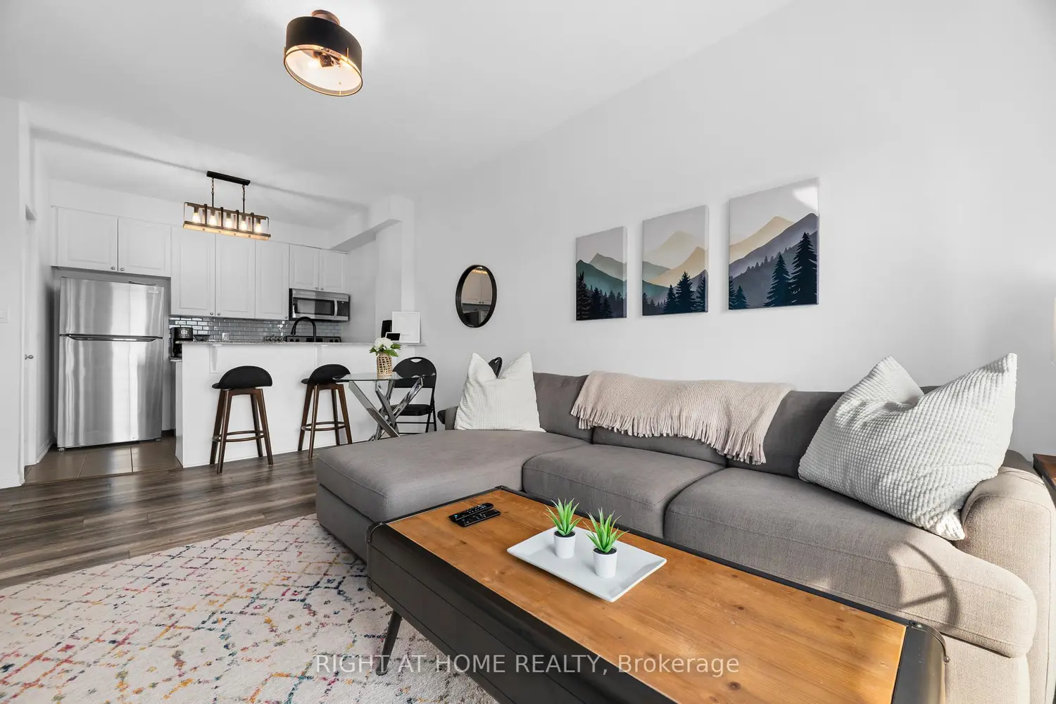 1 Sidney Lane 303