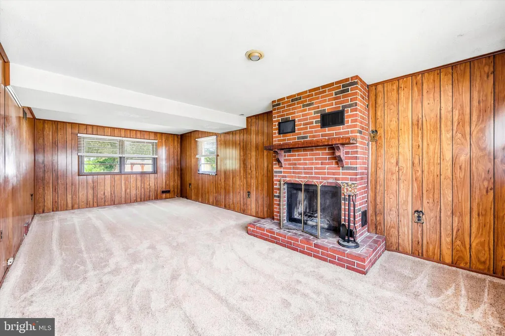 111 Wentworth Drive, Claymont, DE 19703 photo 4