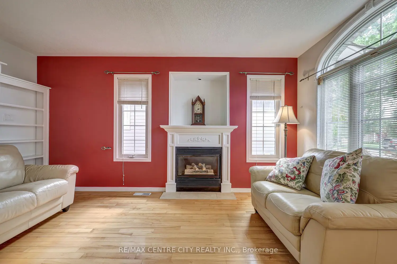 24 Schreyer Drive photo 5