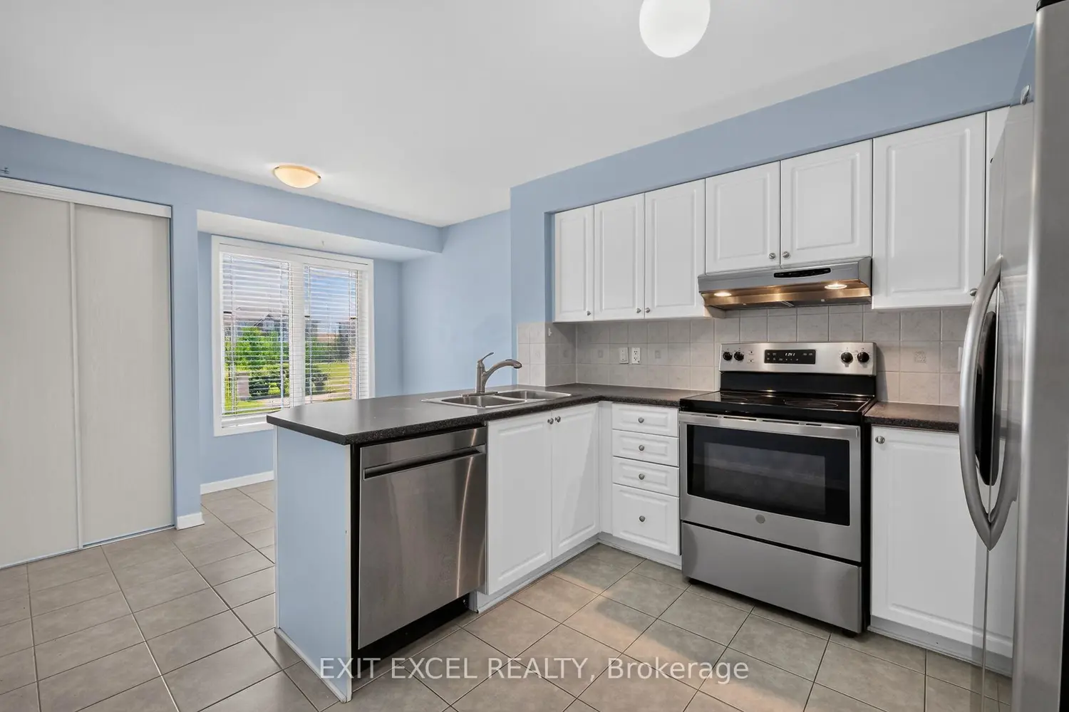 532 Lakeridge Drive 1 photo 4