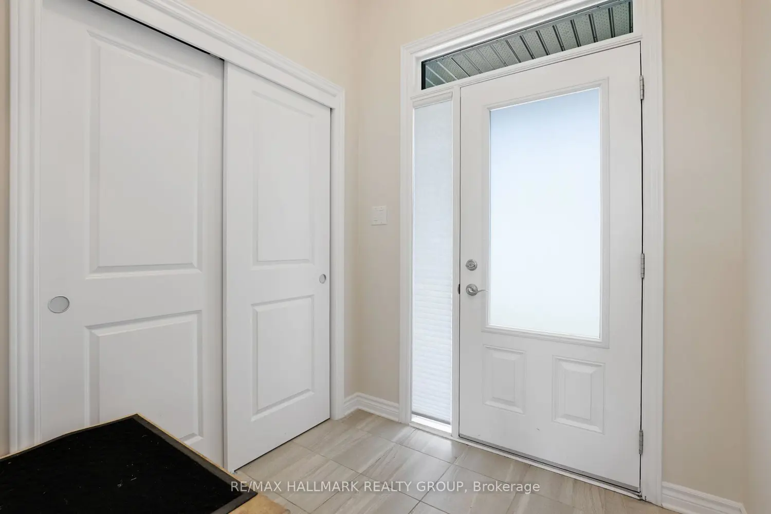 545 Enclave Lane photo 4