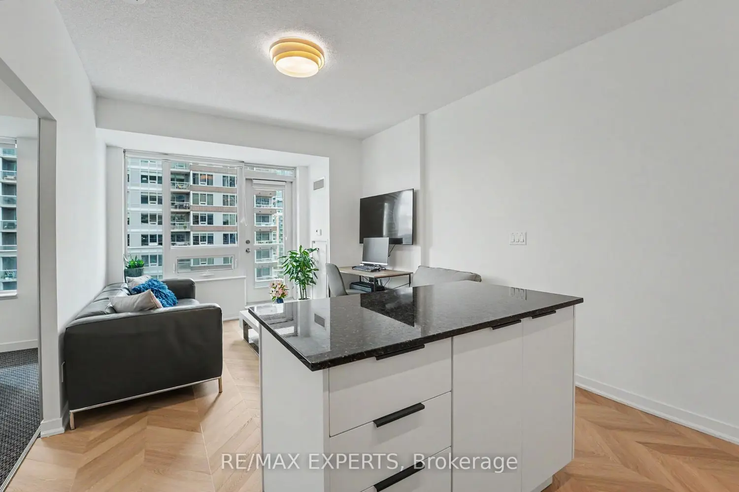 55 East Liberty Street 1001