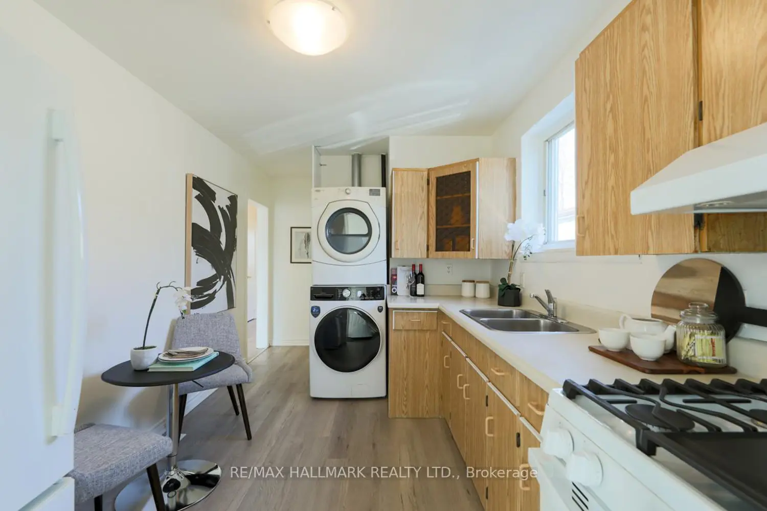 152 Santamonica Boulevard photo 2