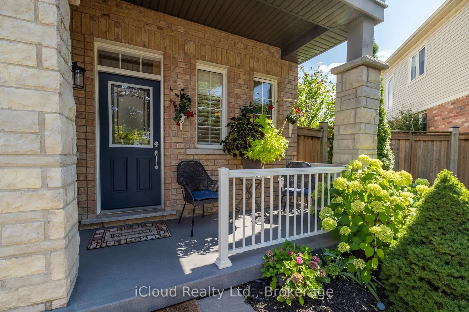 954 Penson Crescent
