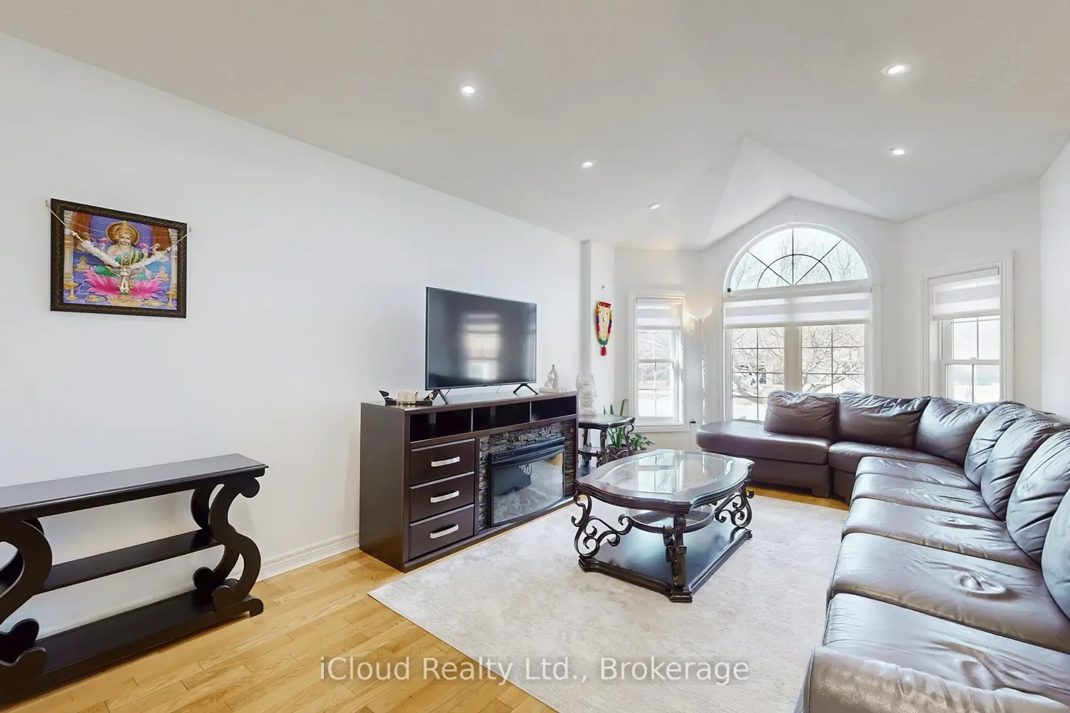 197 Mapleton Avenue photo 3