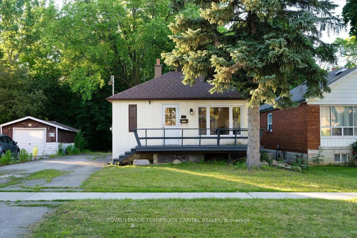 175 Clearbrooke Circle
