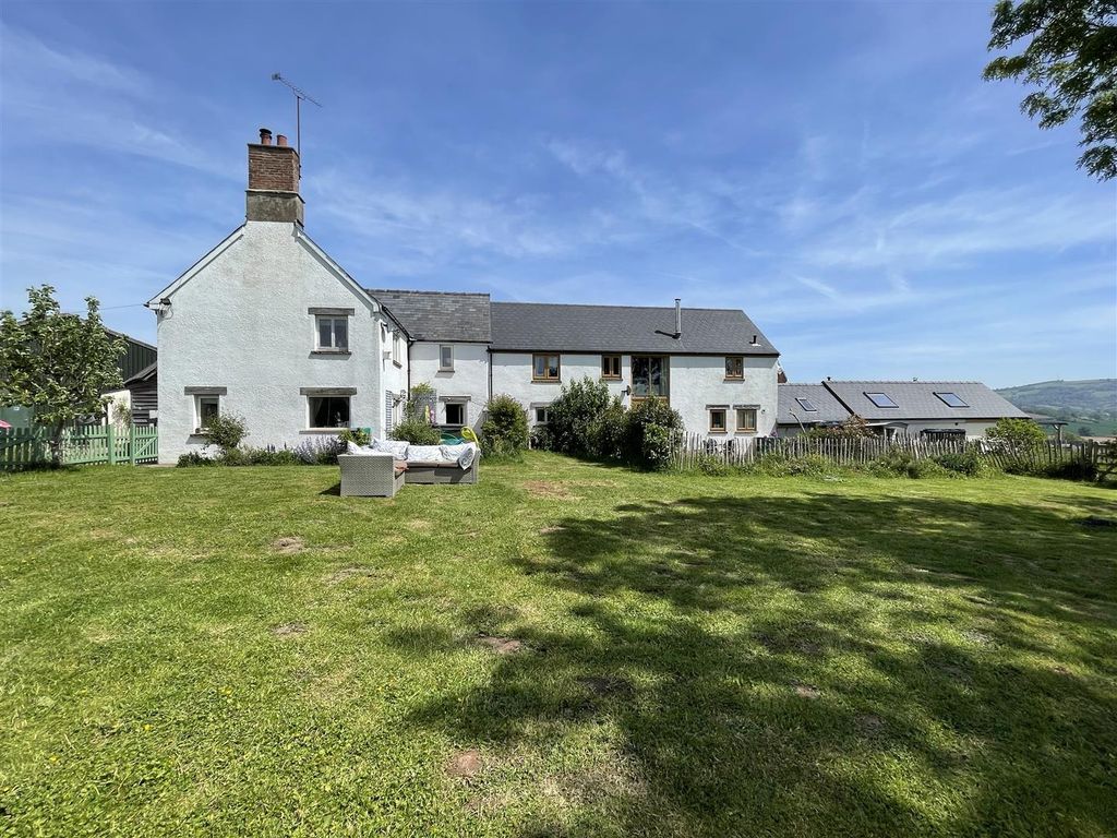 9 bed farmhouse for salePontrilas, Hereford HR2