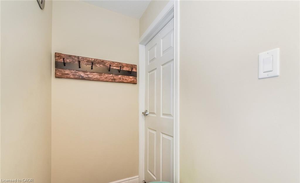 F1-70 Willowrun Drive, Kitchener, ON, N2A 0J3 photo 3