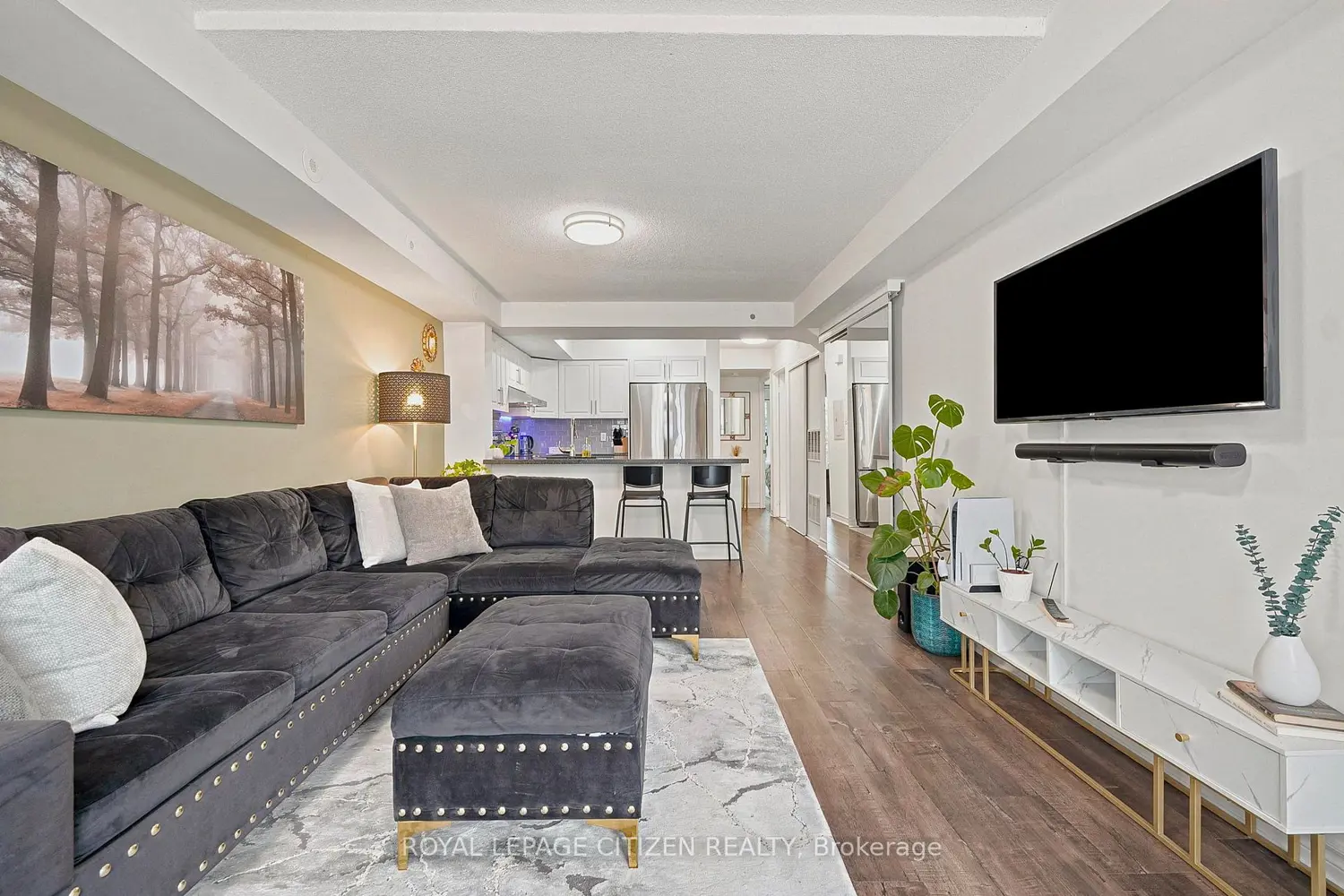 75 George Appleton Way 2048 photo 4