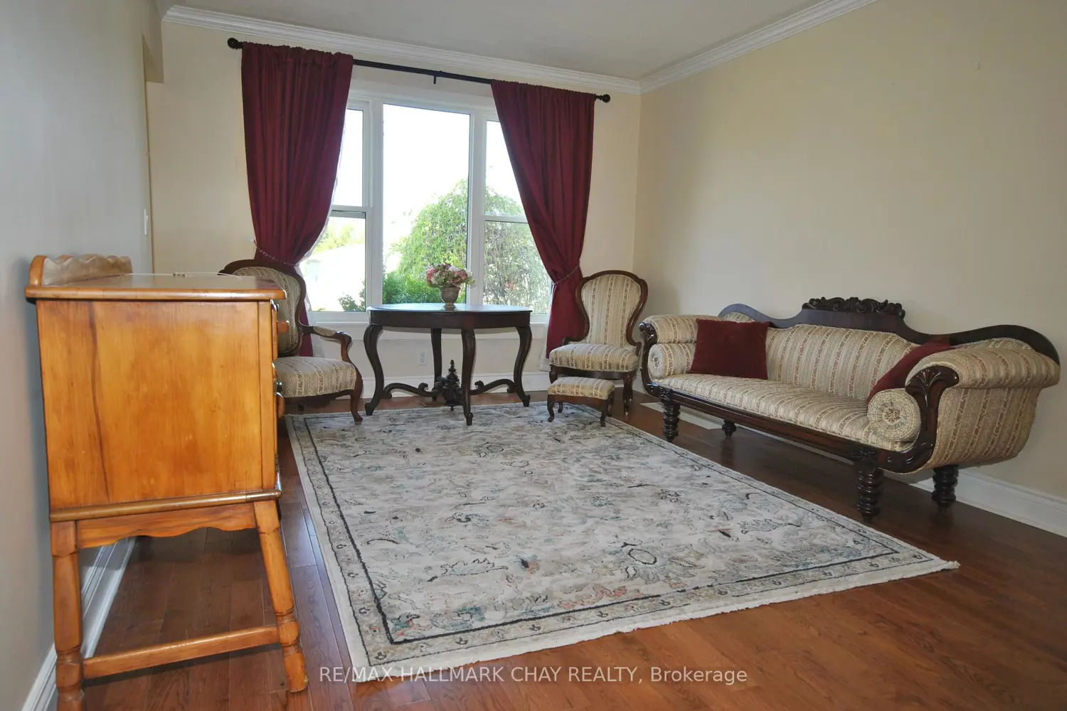 227 Duckworth Street photo 4