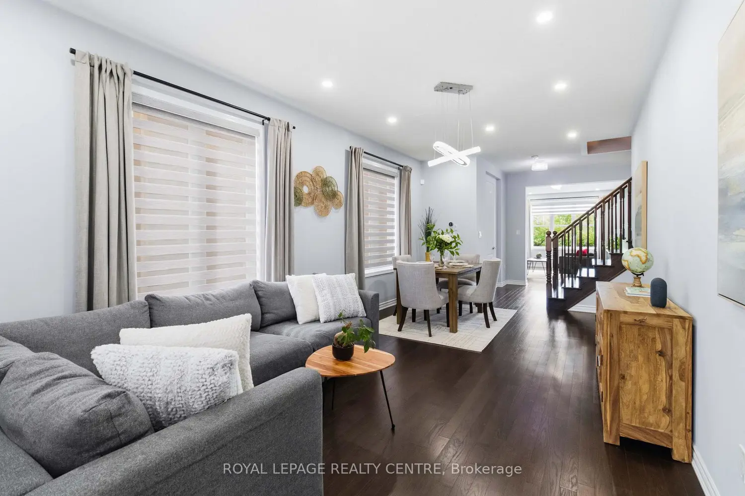 1590 Clitherow Street photo 2