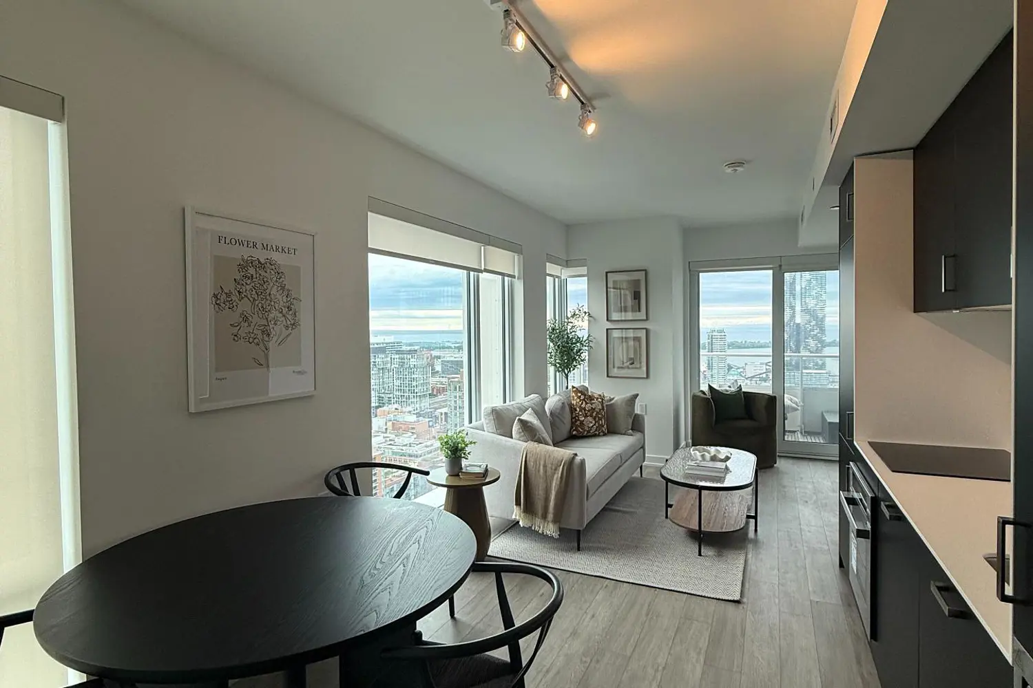 88 Queen Street 3703 photo 2