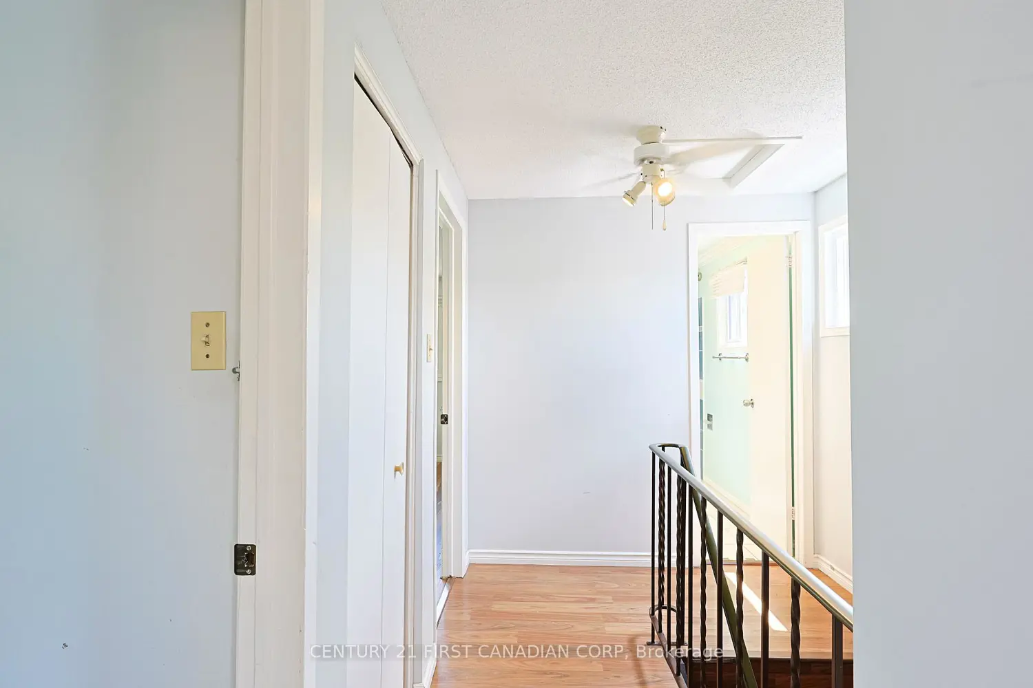 1470 Aldersbrook Road photo 5