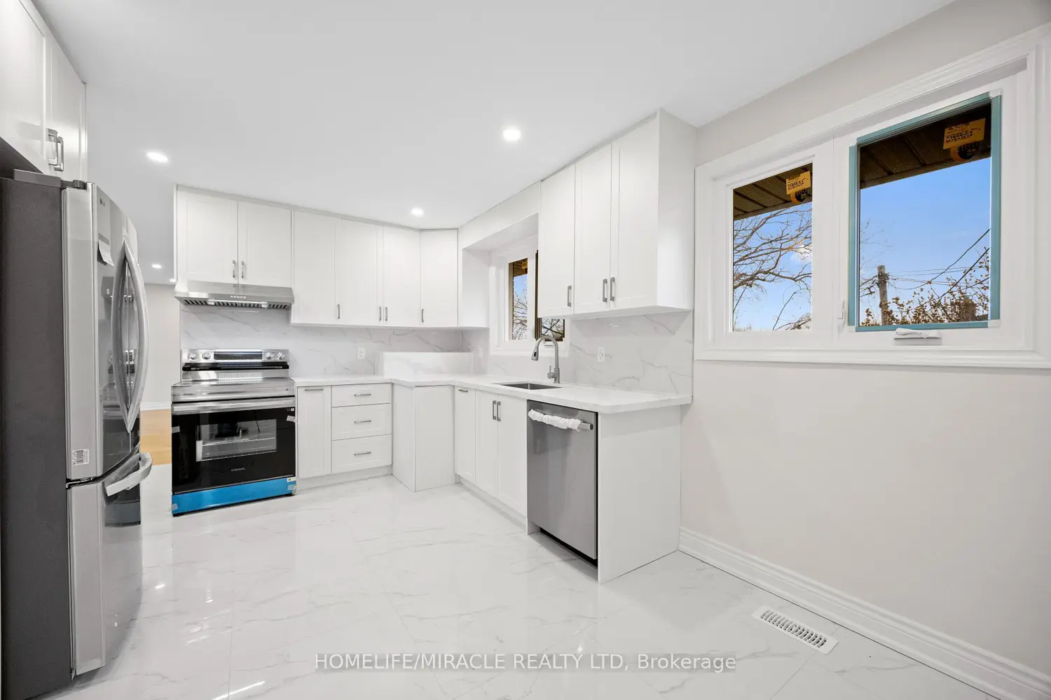 46 Flintwick Drive photo 5