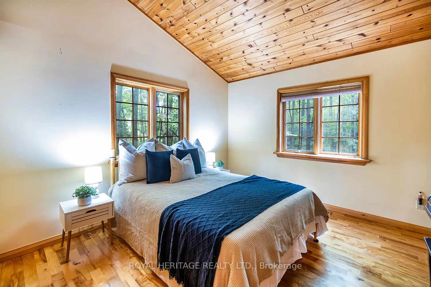 4090 Pelmo Park Drive photo 4