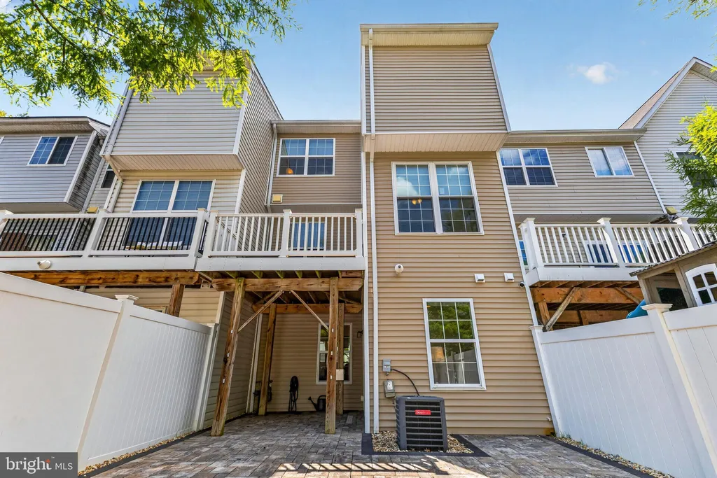 7 Thomasson Court, Capitol Heights, MD 20743