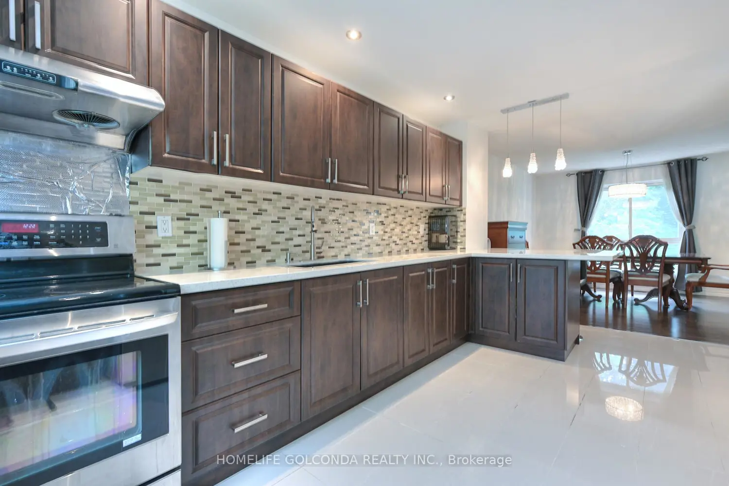 8 Glen Springs Drive photo 3