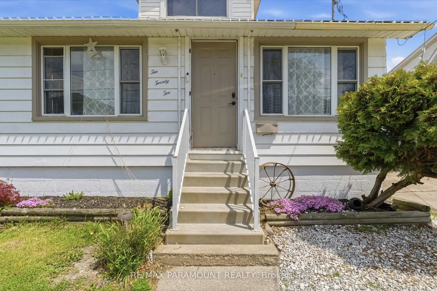 224 Lesperance Road 222 photo 4