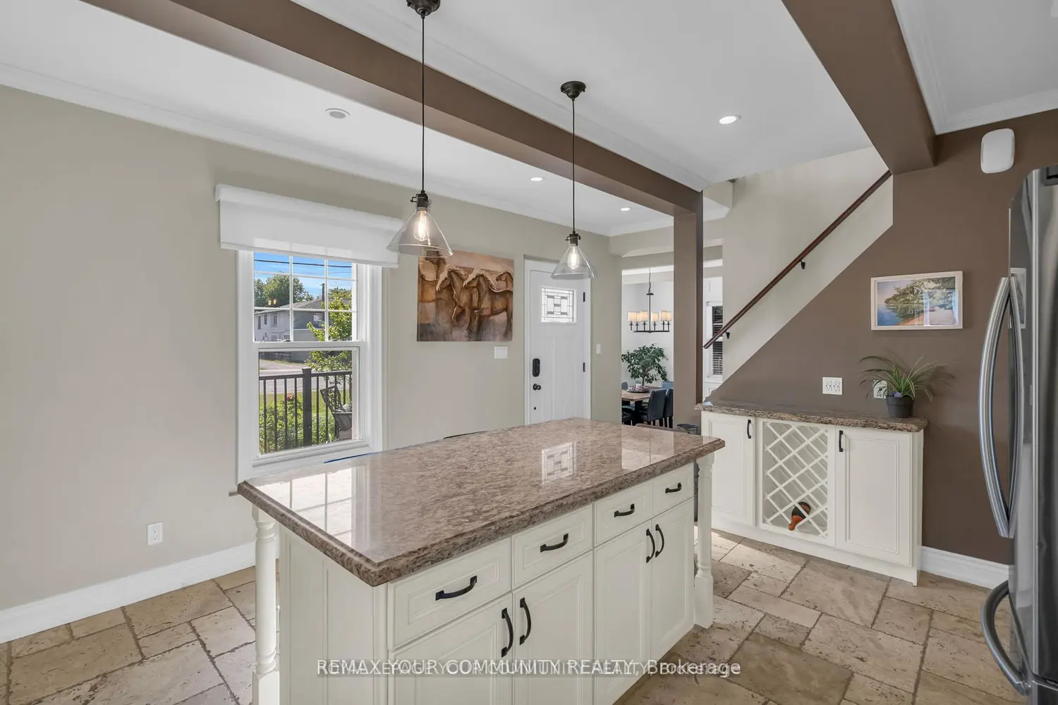 21039 Dalton Road photo 5