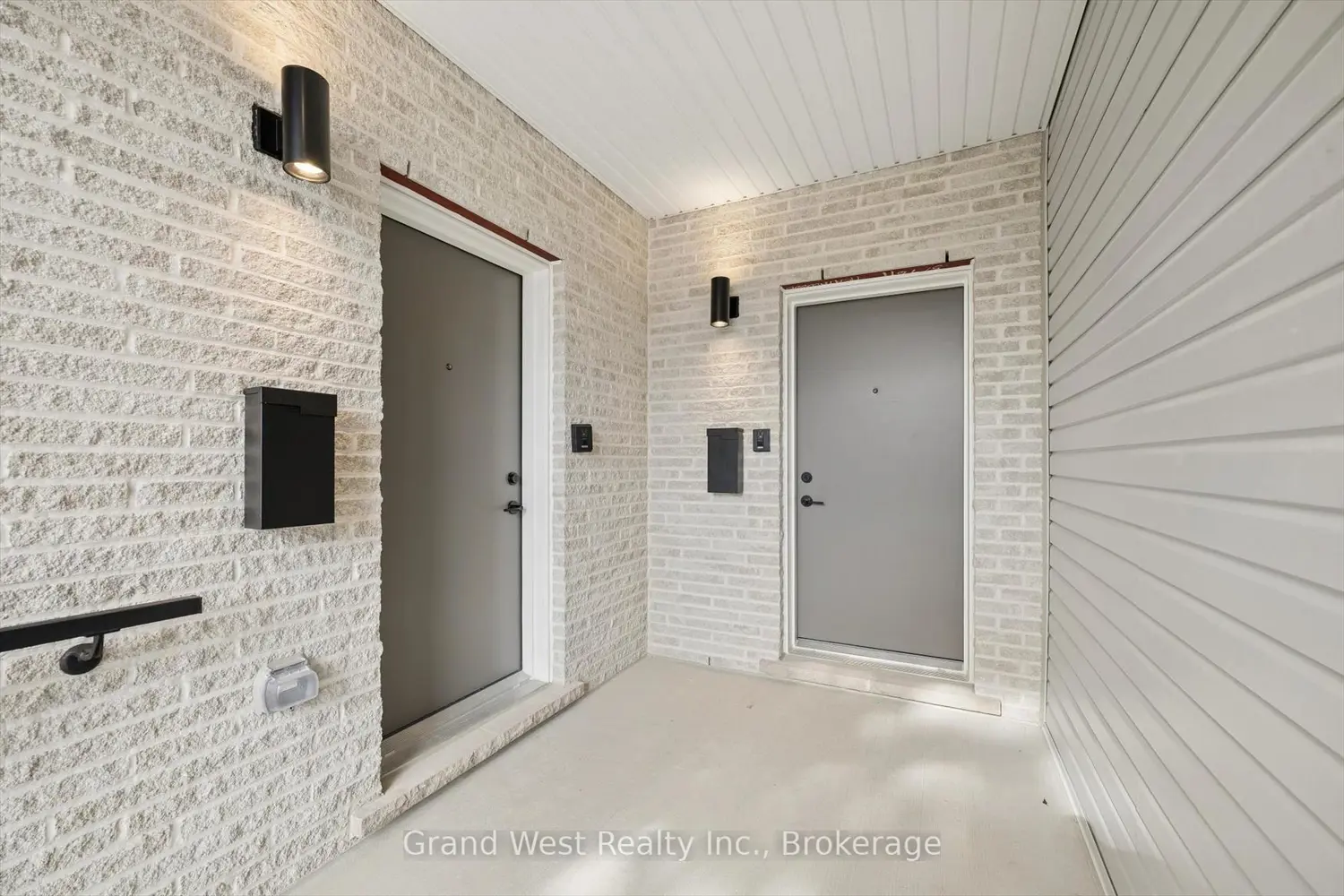 84 Chalmers Street photo 2