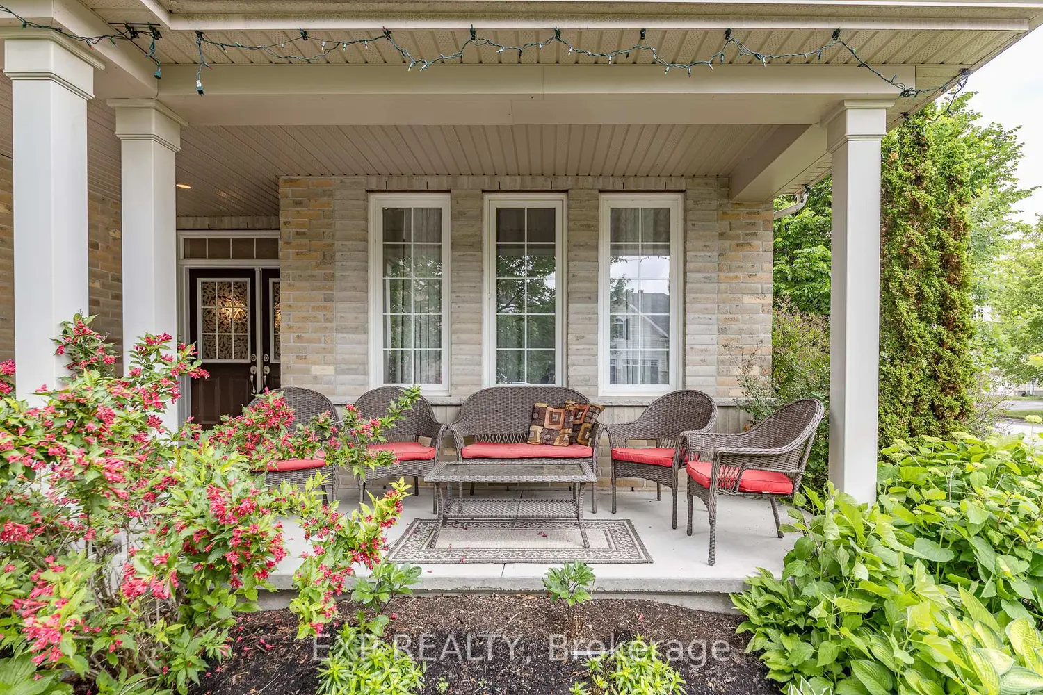 167 Chenoa Way photo 2