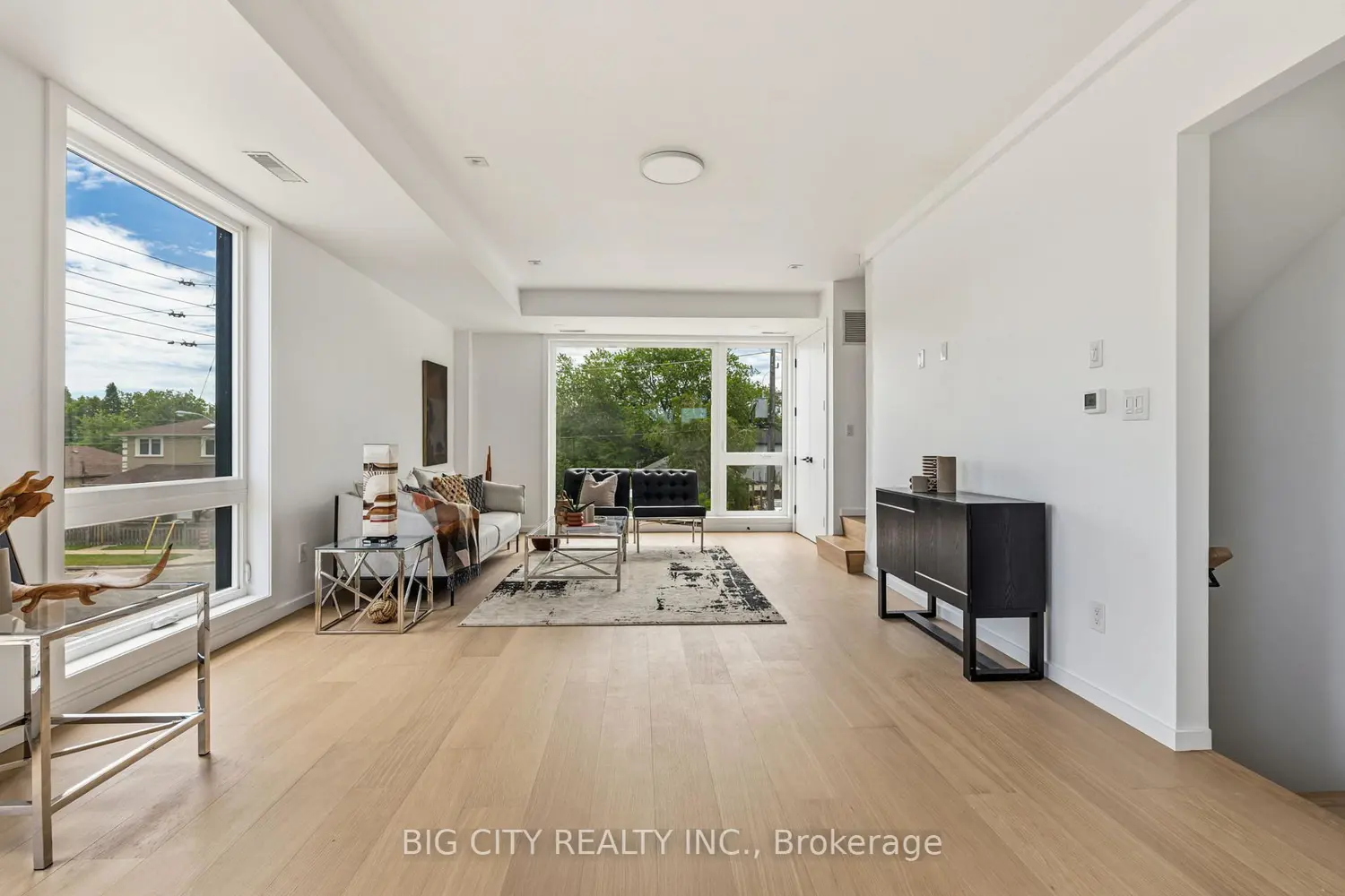 276 Lanor Avenue 3 photo 2