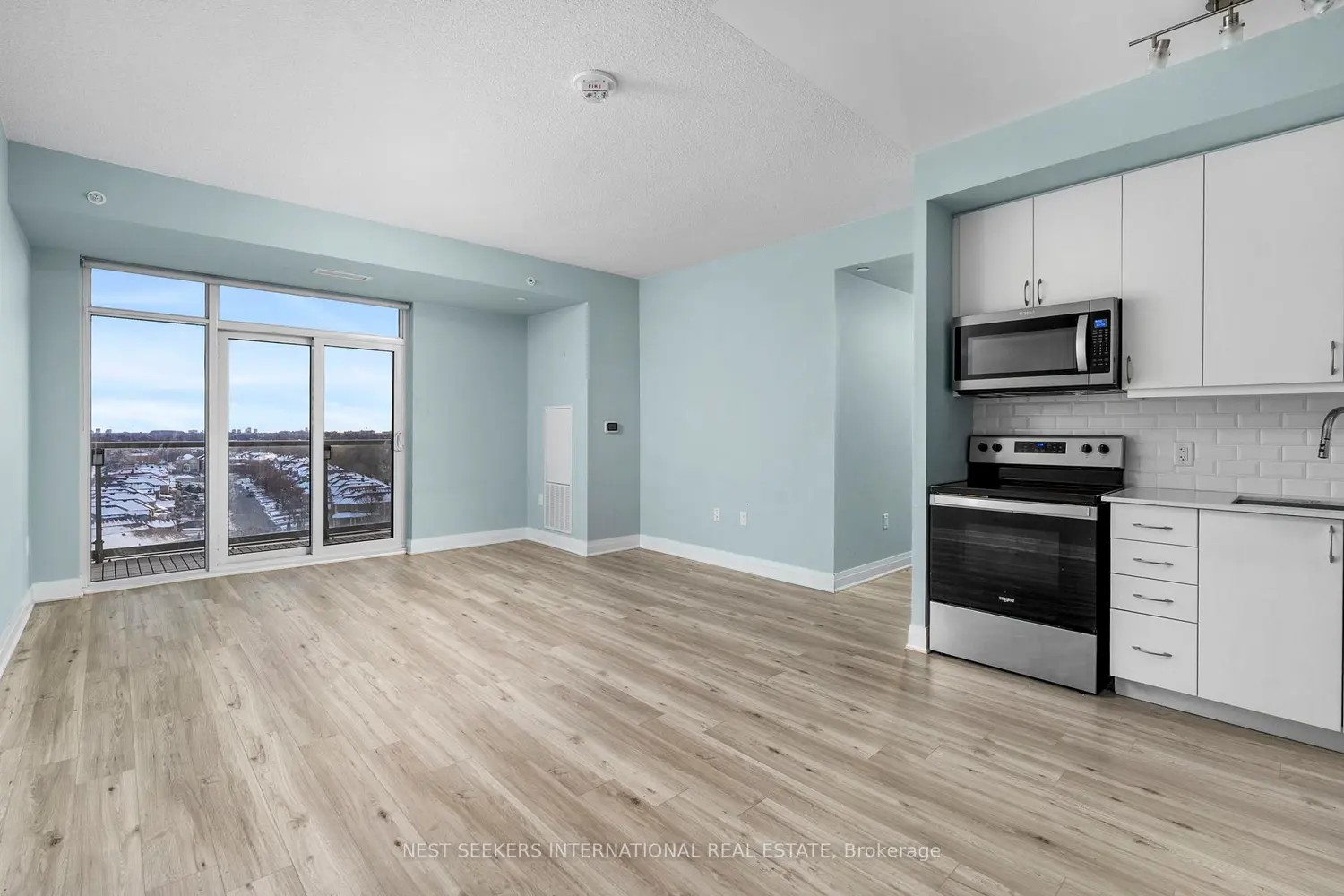 3220 Sheppard Avenue 809 photo 2