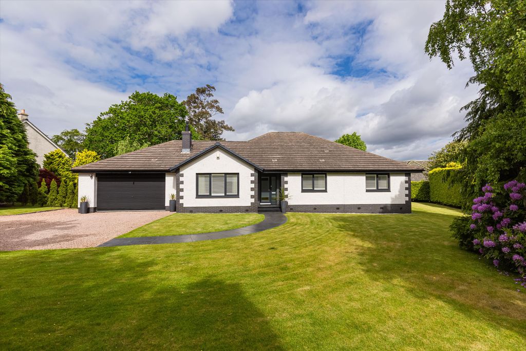 4 bed detached house for saleHepburn Gardens, St. Andrews, Fife KY16.
