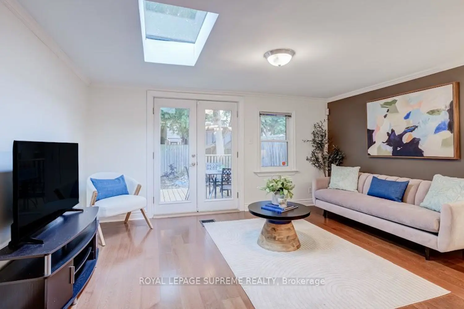 24 Wiley Avenue photo 5