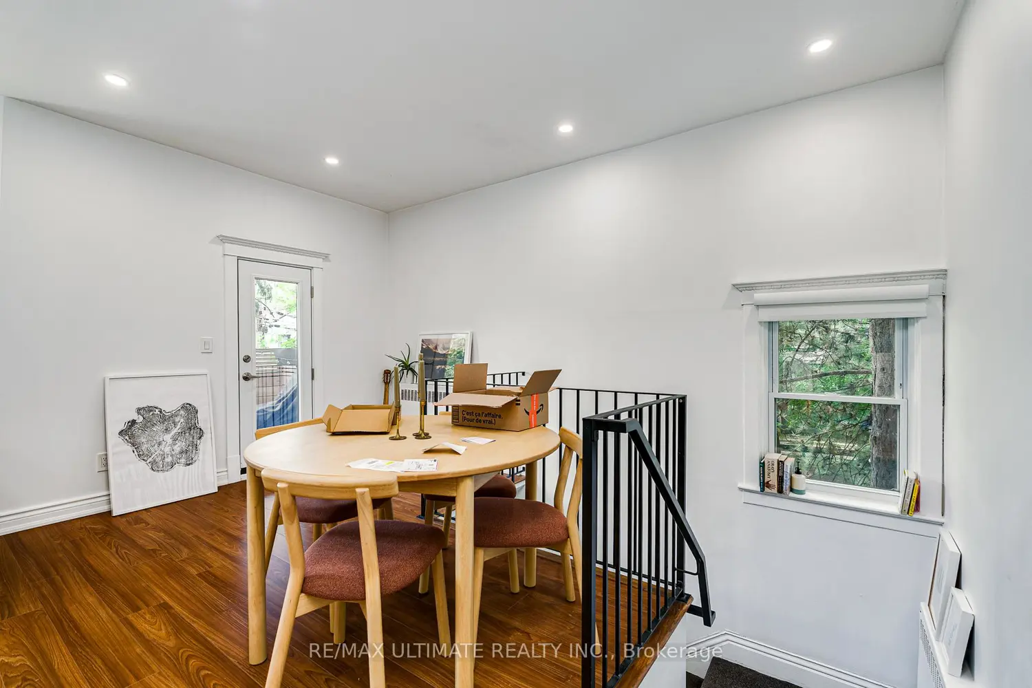 56 Wright Avenue photo 5