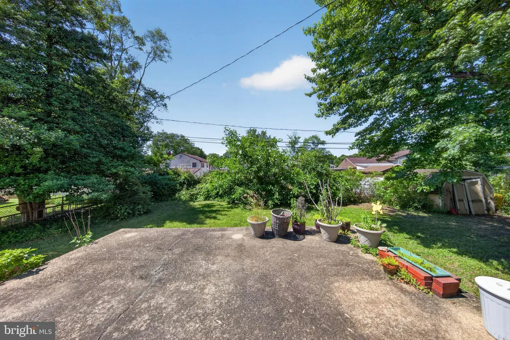 178 W Shelley Drive, Claymont, DE 19703