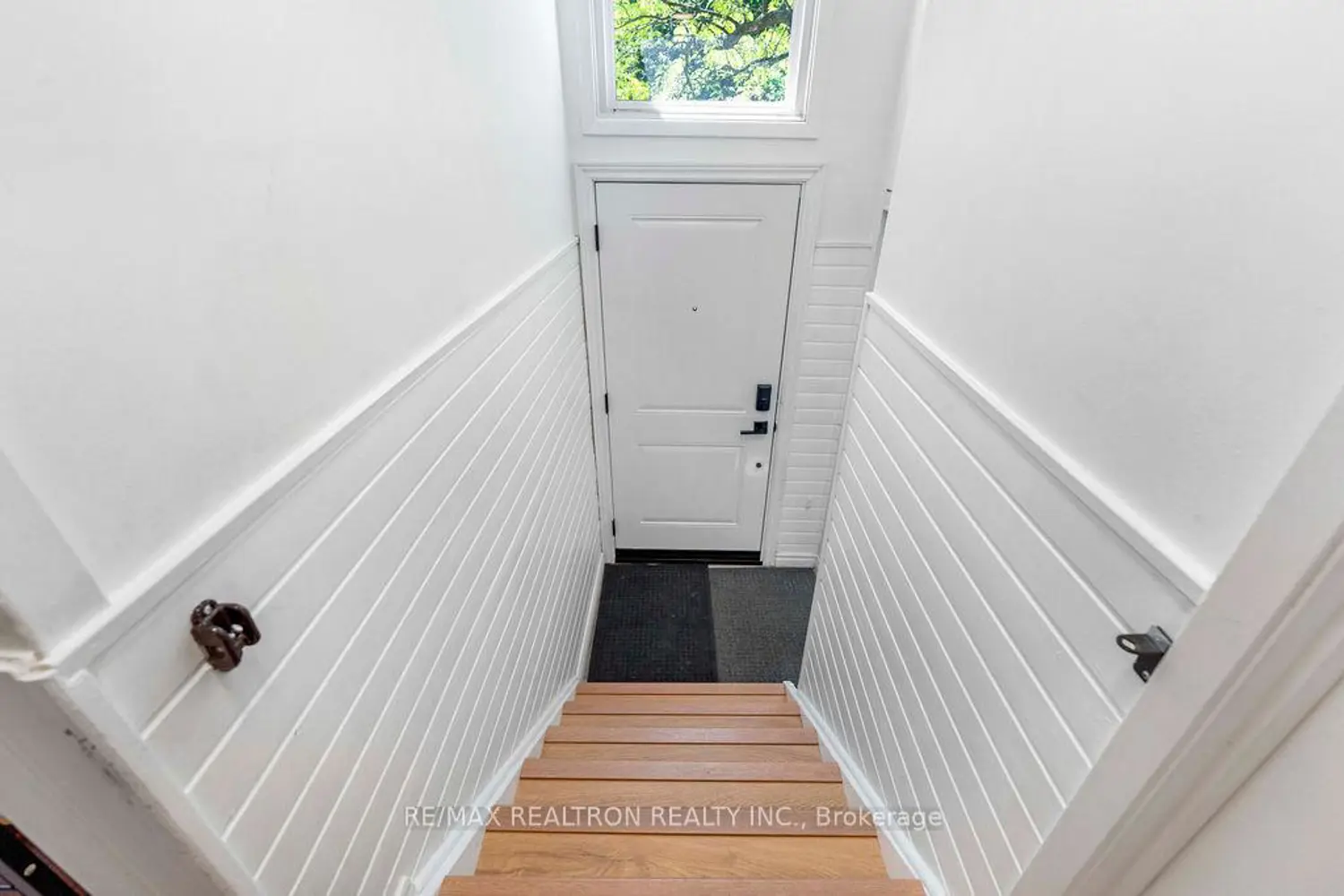 1 Davisbrook Boulevard 12 photo 5
