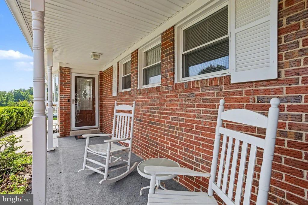 9618 Dundawan Road, Nottingham, MD 21236 photo 3