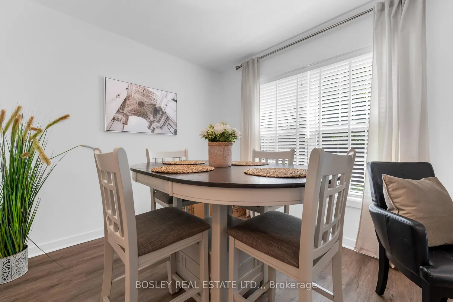26 Chicory Crescent 3 photo 4