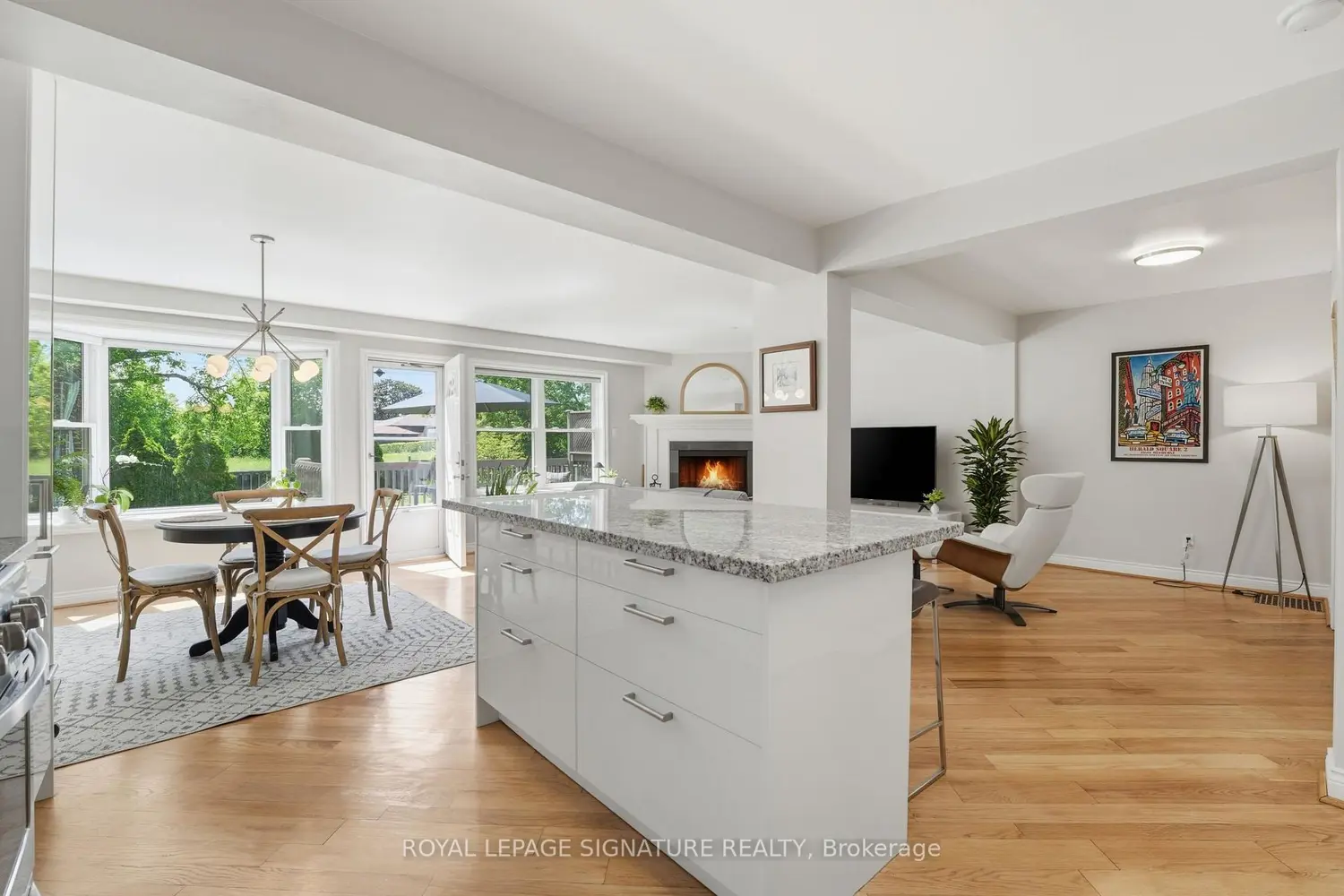48 Tower Drive photo 2