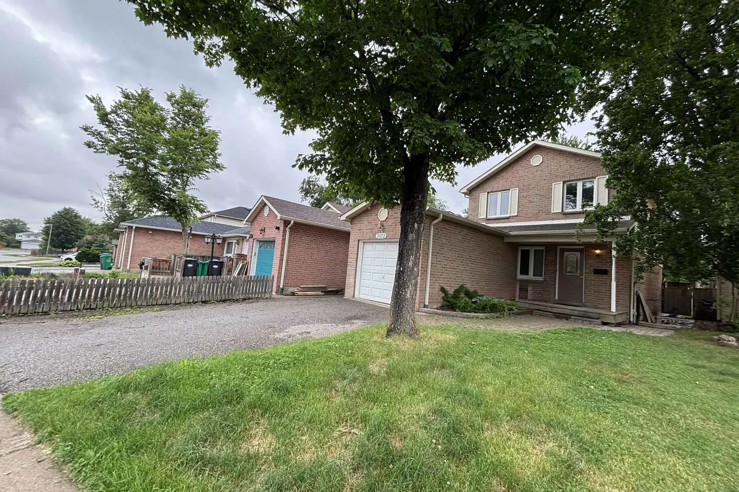 3072 Patrick Crescent photo 2