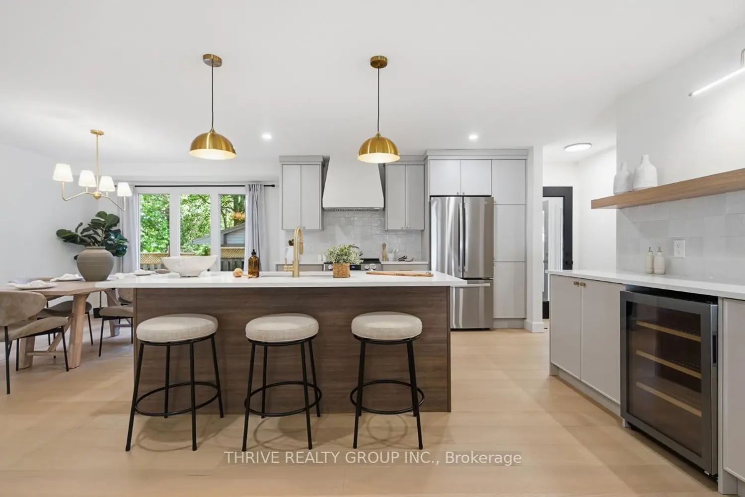 744 Barclay Road photo 5
