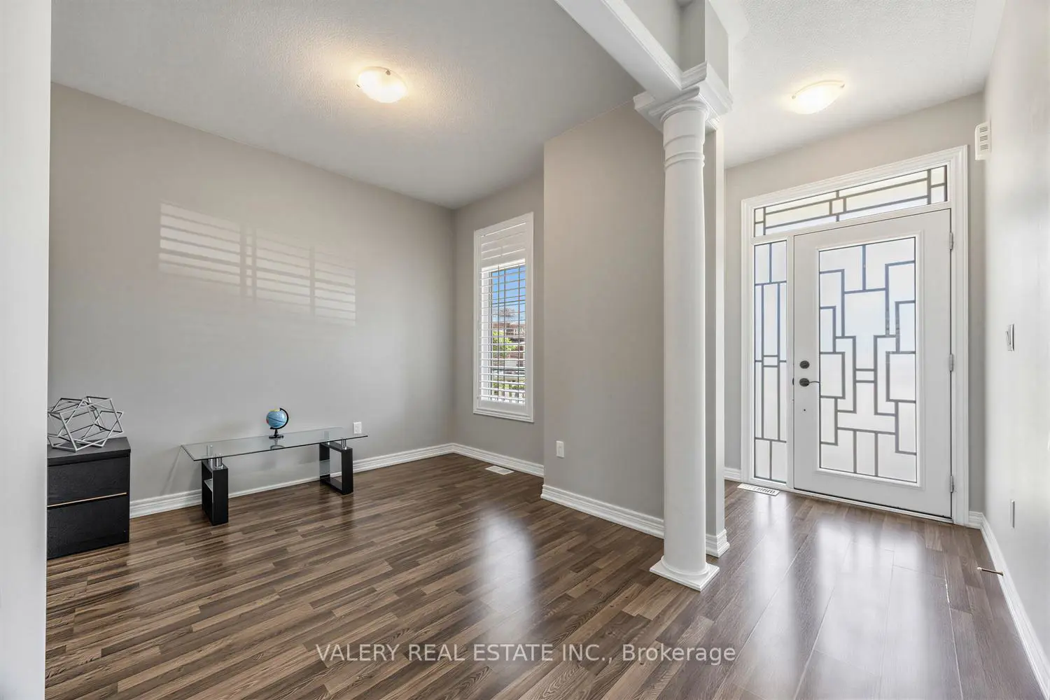 20 Mcdonald Crescent photo 2