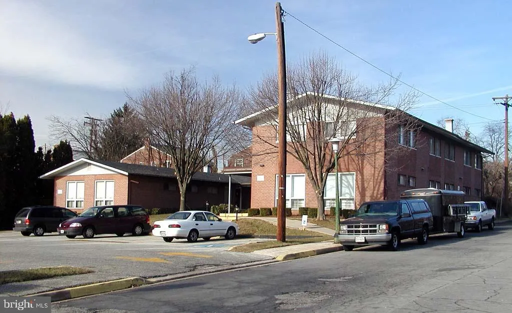 4000 W Northern Parkway, Baltimore, MD 21215