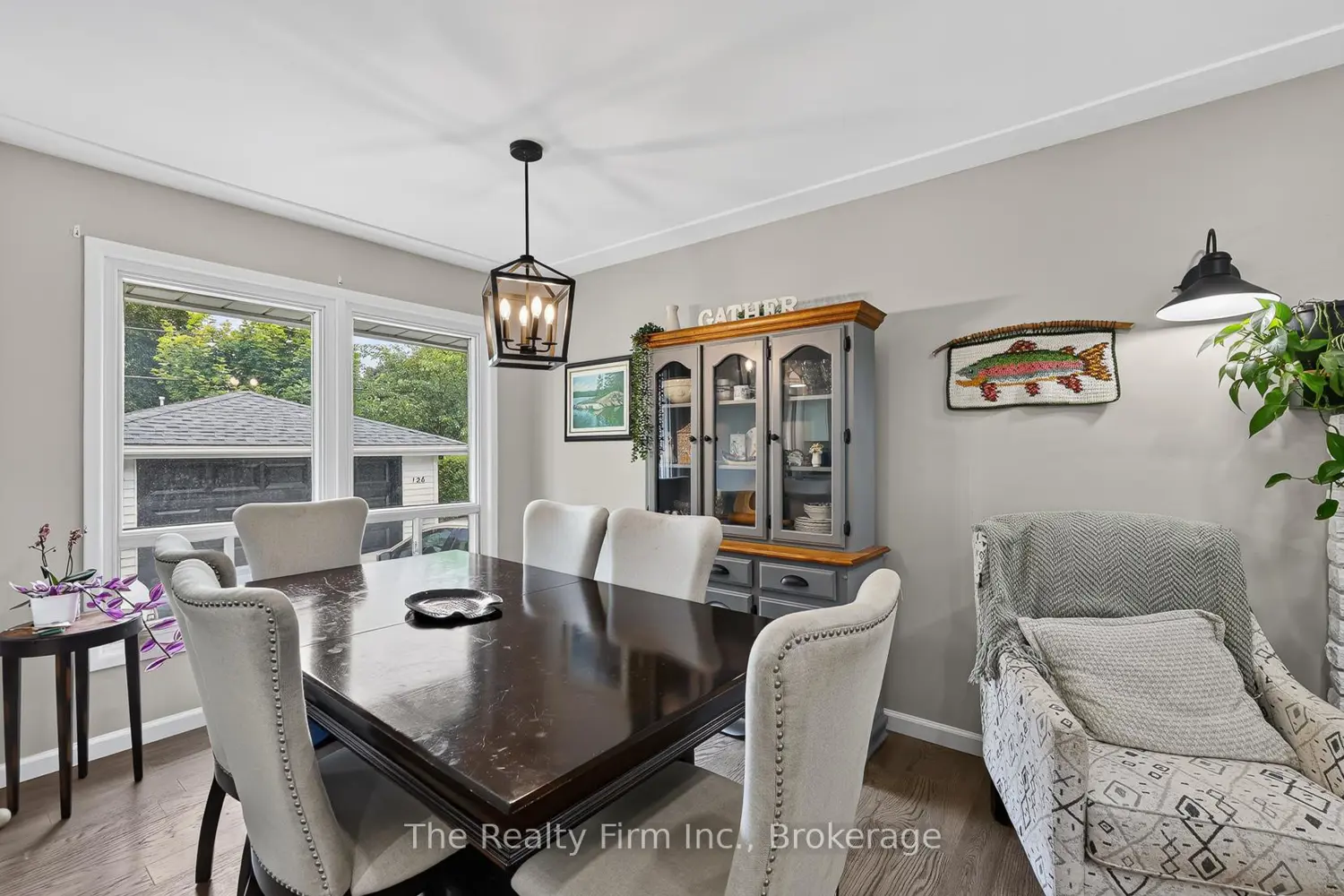 126 Springbank Avenue photo 4