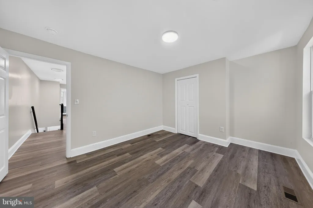 110 W 24th Street, Wilmington, DE 19802