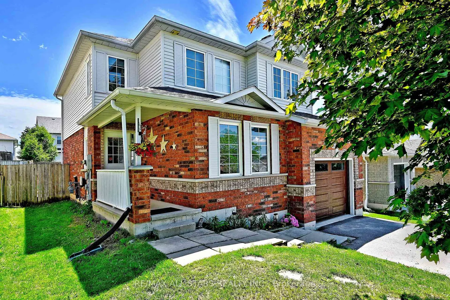 647 Trailview Drive photo 2