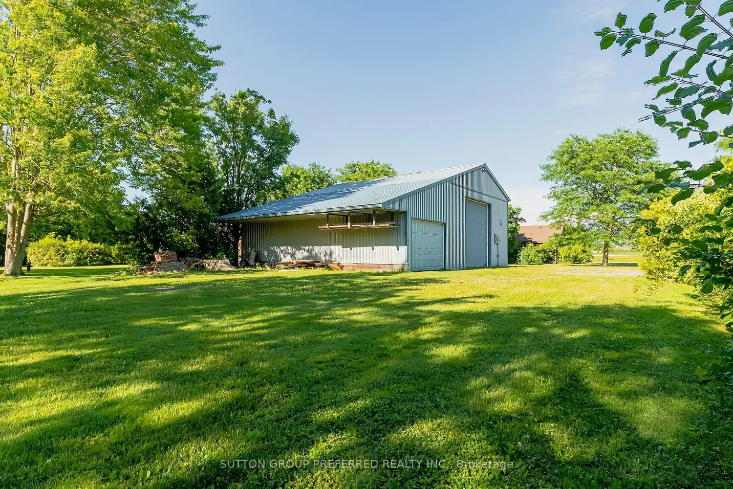 5085 Wellington Road photo 5