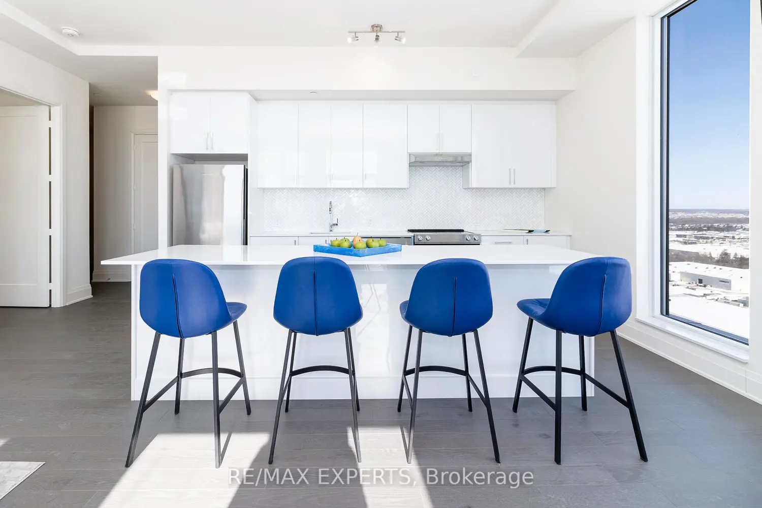 8960 Jane Street Ph111 photo 4