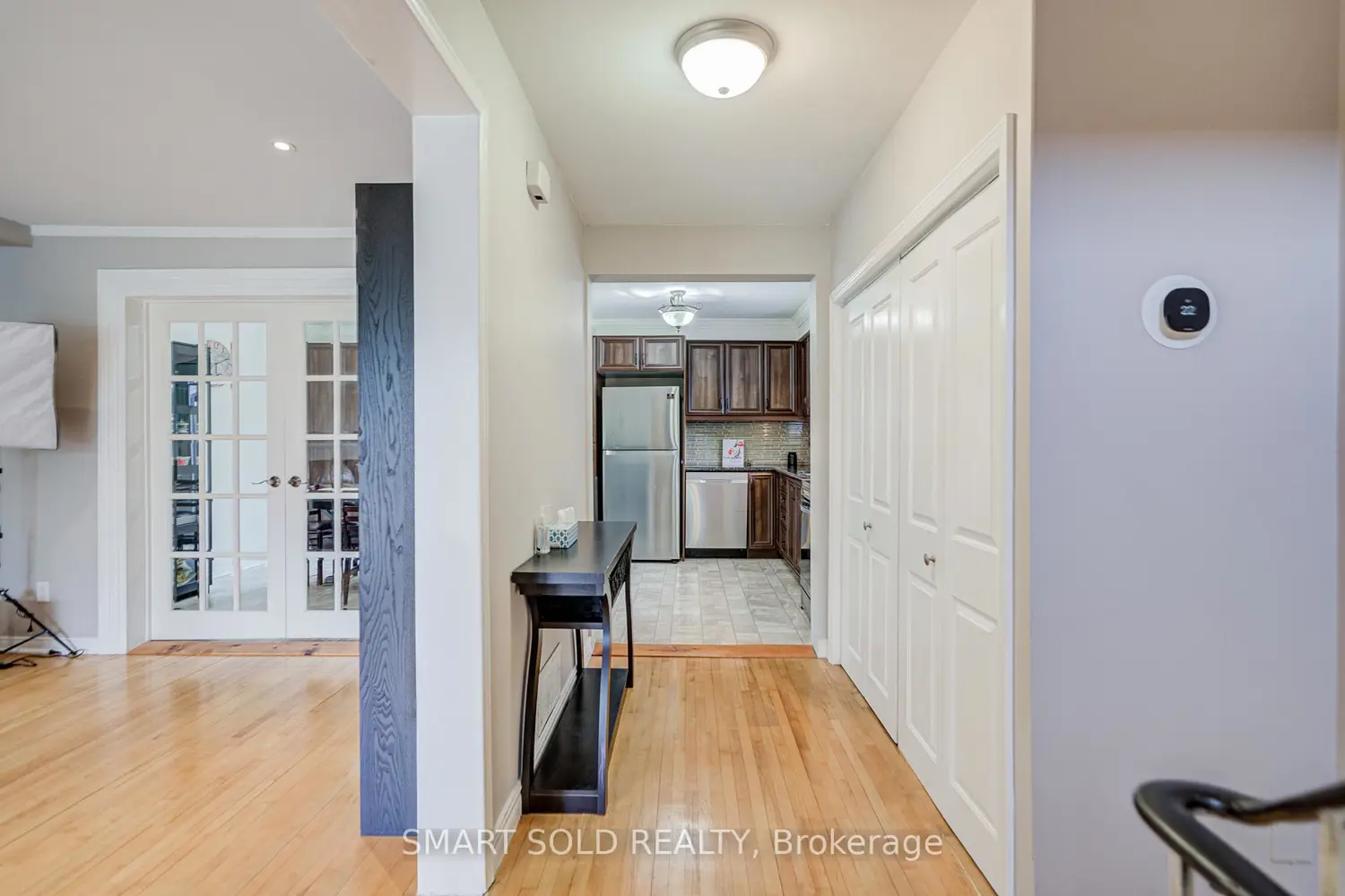 255 Cedar Avenue photo 3
