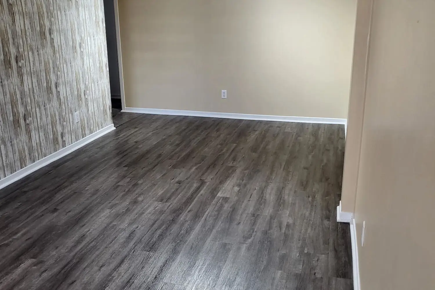 641 Spence Avenue photo 4