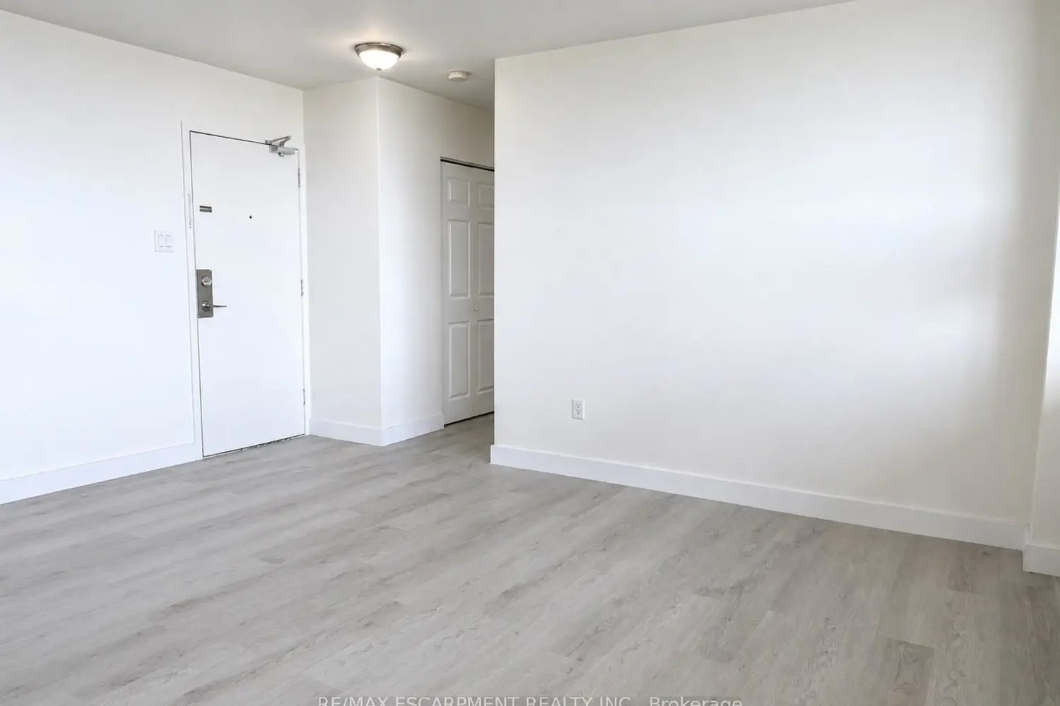 15 Albright Road 514 photo 2